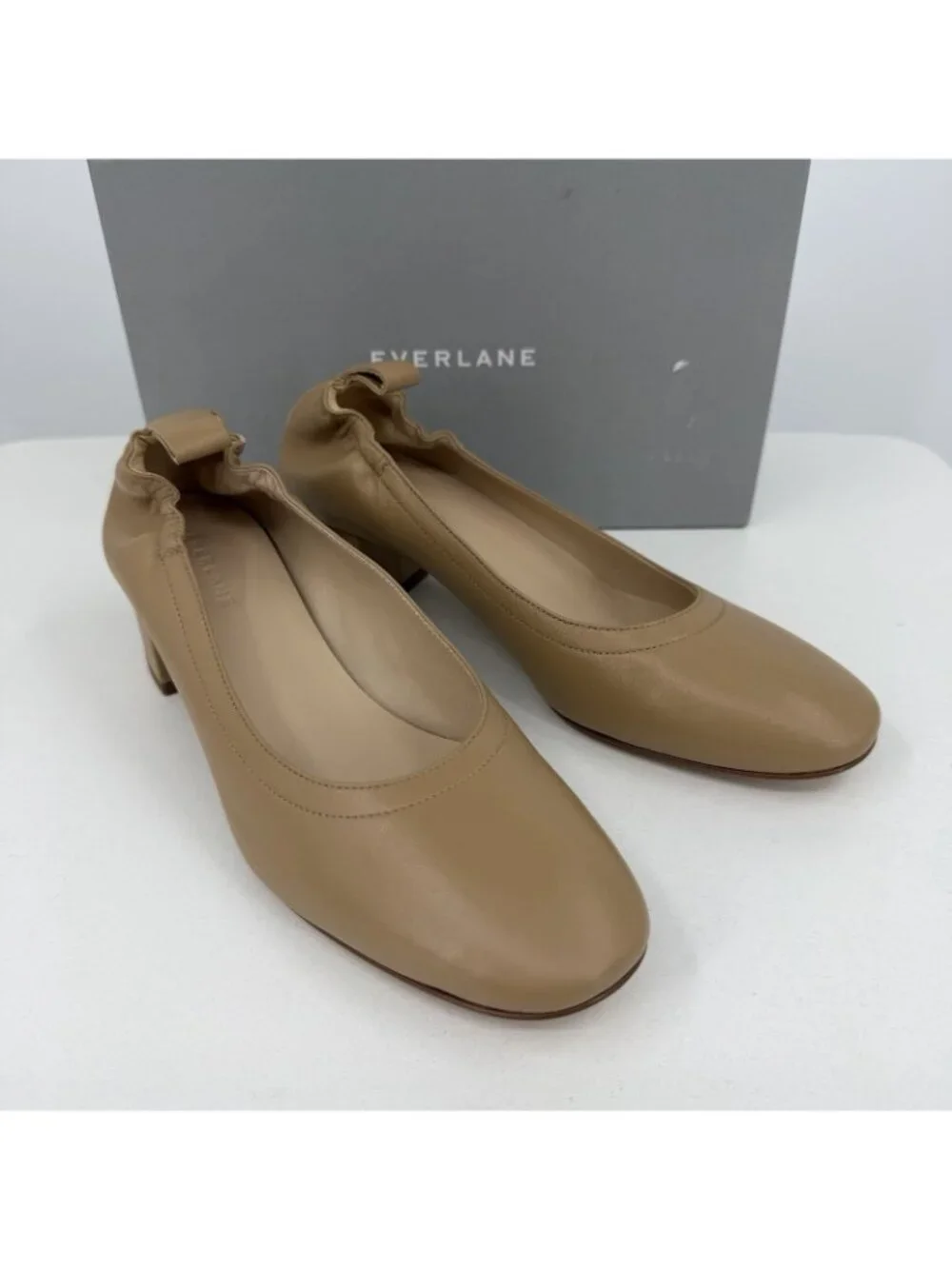 Everlane Italian Leather Day Heel Light Taupe 8.5 Women's Elastic Back Comfort